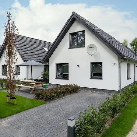Holiday Apartment *